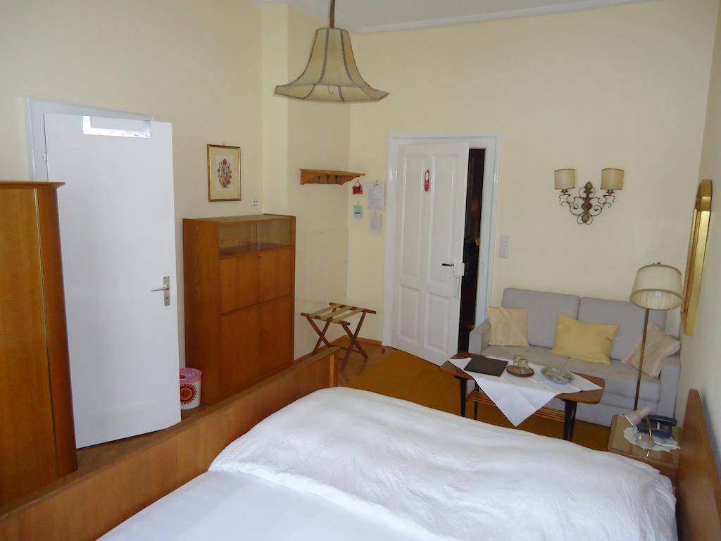 Hotel Tanneck Baden-Baden Bilik gambar