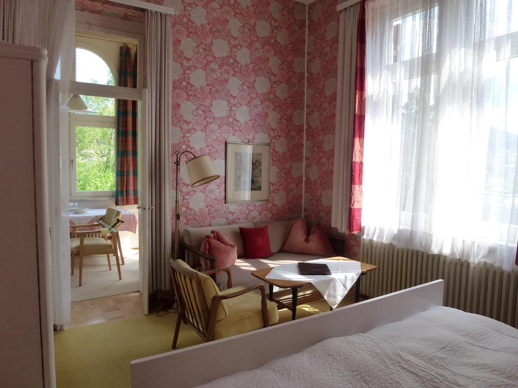 Hotel Tanneck Baden-Baden Bilik gambar
